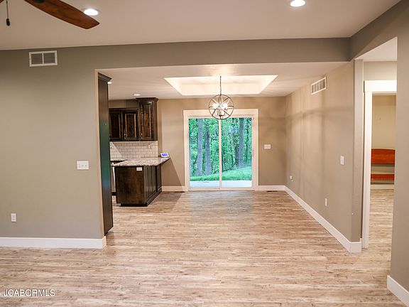 5th image of 311 Riverview Dr