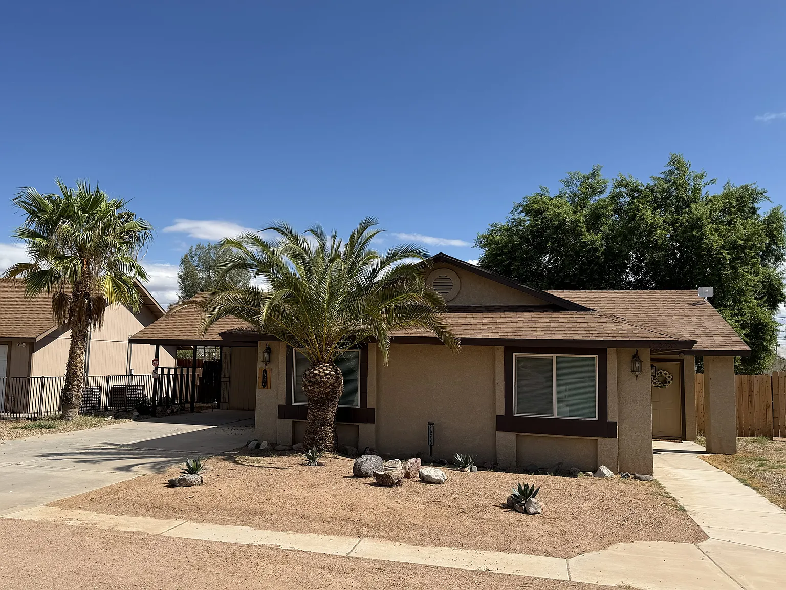 10280 S Plantation Dr — Photo 1