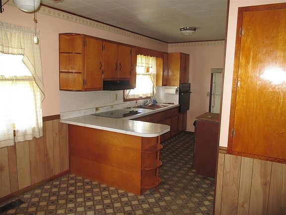 4th image of 5687 W County Road 700 N