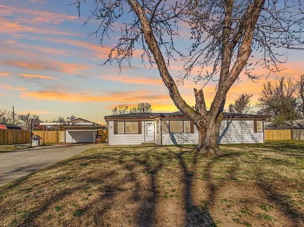 919 N Baehr St, Wichita, KS 67212