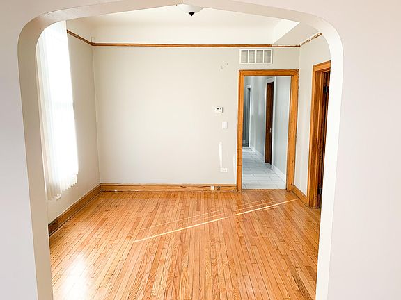 3rd image of 2336 S Kostner Ave #2
