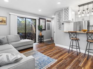 615 Broadway APT 21, Amityville, NY 11701