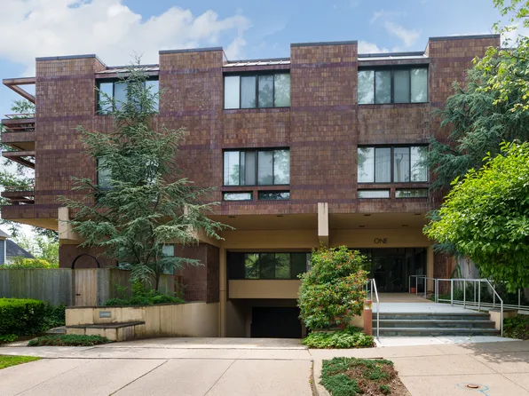 1 Markham Rd APT 2C, Princeton, NJ 08540