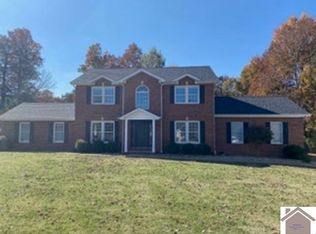 97 Brentwood Dr, Benton, KY 42025