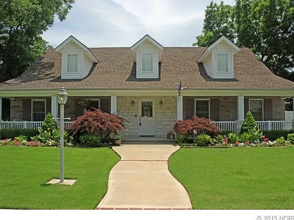 308 E 7th St, Pawhuska, OK 74056