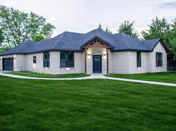 2212 Lakeshore Ln, Red Oak, TX 75154