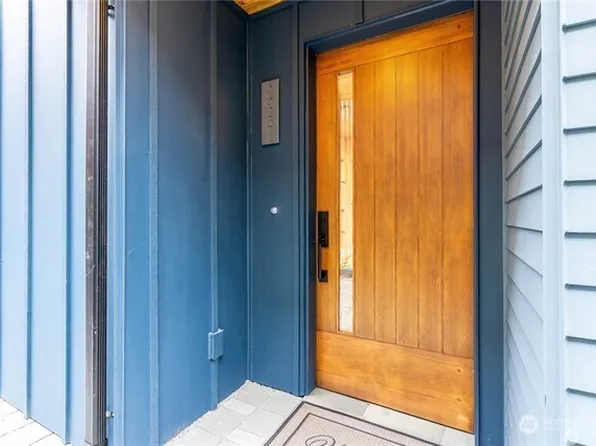 3627 A Fremont Avenue N, Seattle, WA 98103