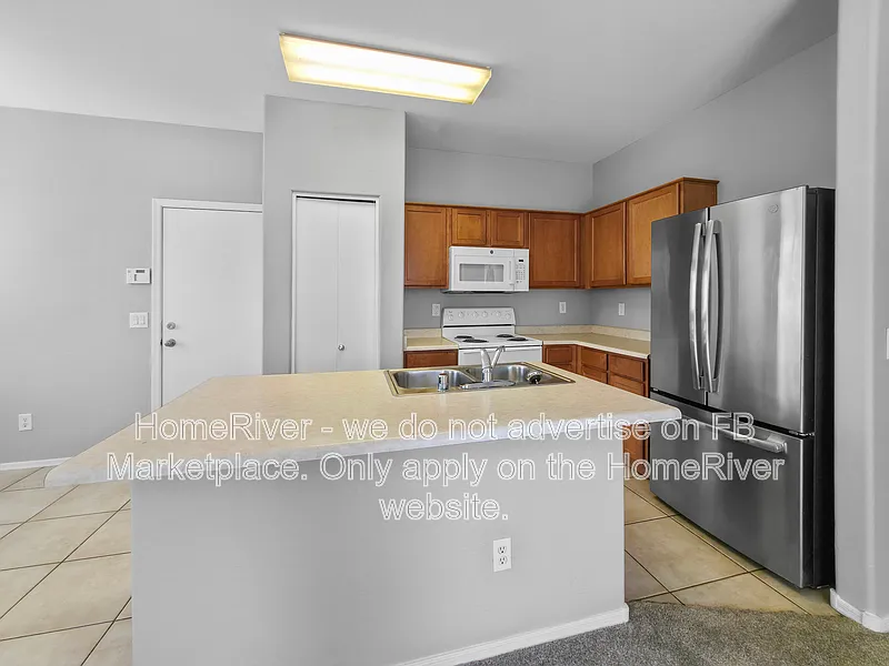 4 bed, 2.5 bath, 1638 sqft, $1,850 — Photo 2