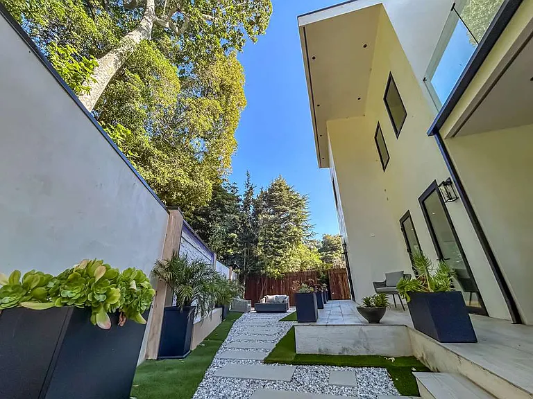 1734 N Beverly Glen Blvd — Photo 6