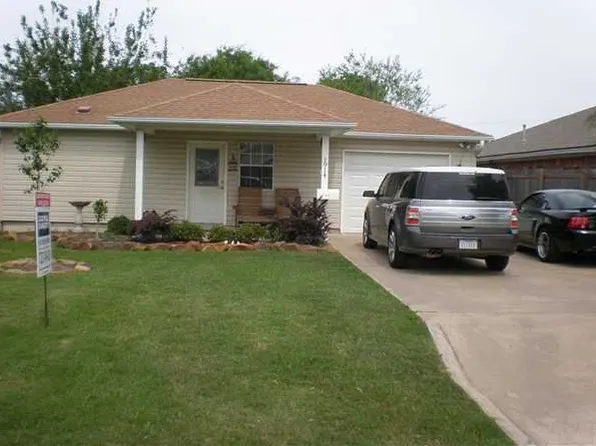 1914 6th St, Port Neches, TX 77651