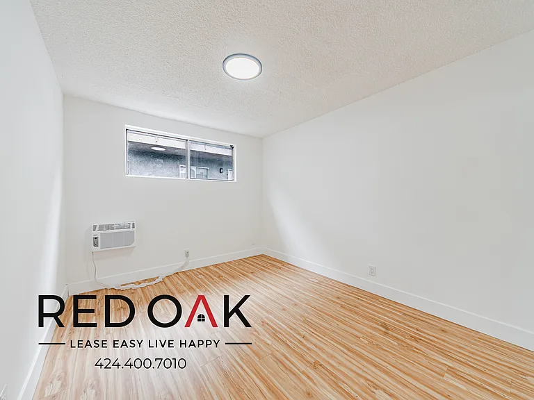 252 W Elm Ave #L — Photo 15