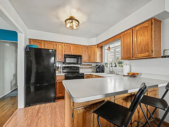 4th image of 40579 Firwood Dr