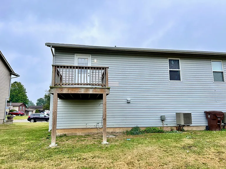 110A Del Oro Dr — Photo 2