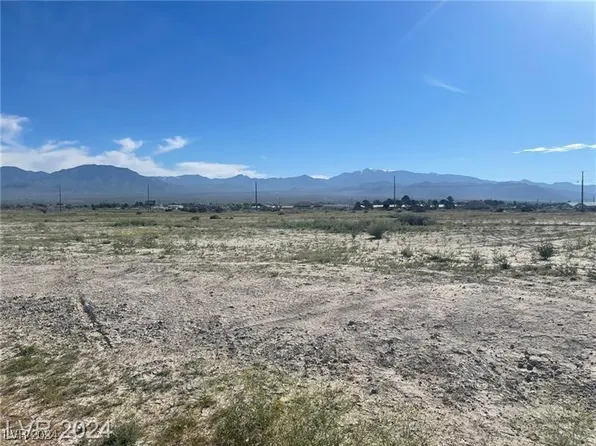 1200 S Whitman Ave, Pahrump, NV 89048
