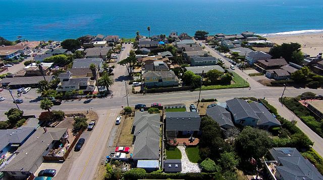 1st image of 22431 E Cliff Dr