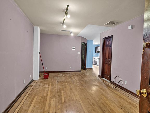 4th image of 1640 Bath Ave