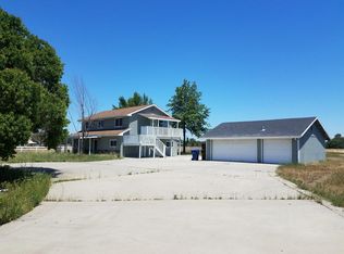 9869 Cosumnes Rd, Wilton, CA 95693