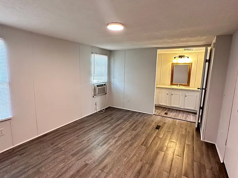 118 Matthias Briggs Dr — Photo 8