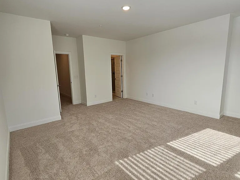1236 S Person St #101 — Photo 21