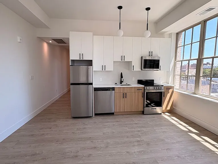 Wood Street Lofts — Photo 17