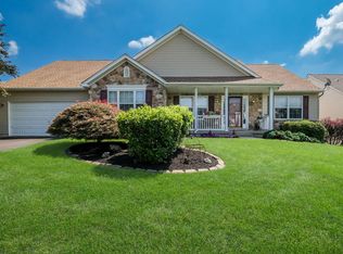 305 Evening Walk Ln, Warrington, PA 18976