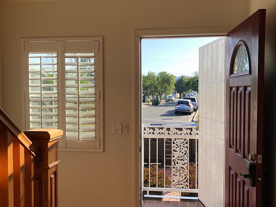 Entry way
