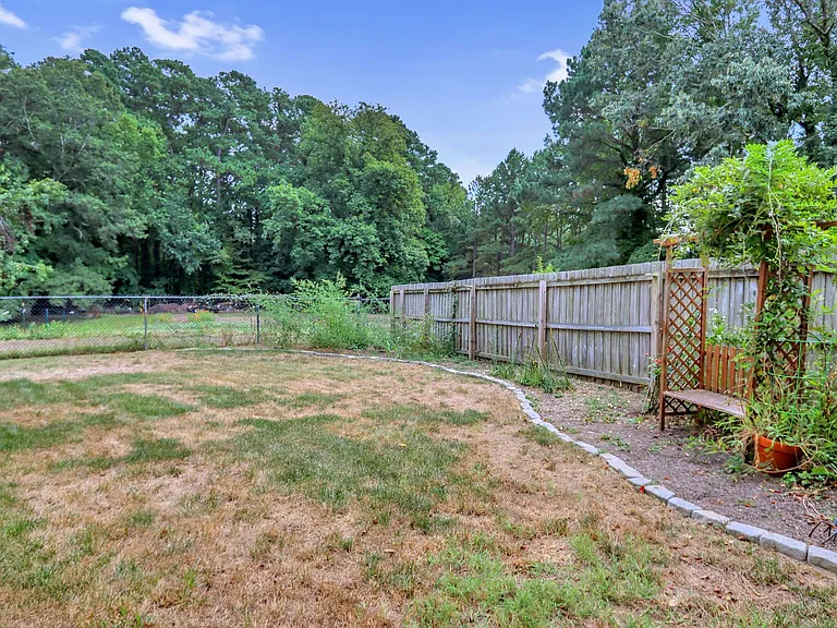 304 Charity Ln — Photo 27