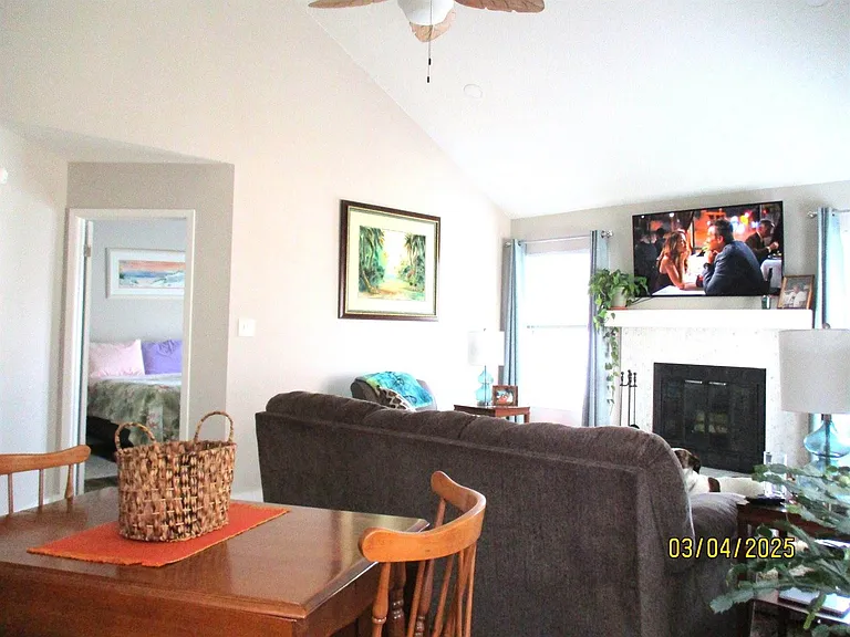 407 Adam St NW — Photo 6