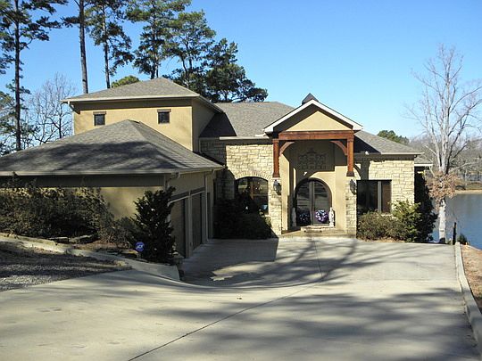 2nd image of 818 Lakeland Point