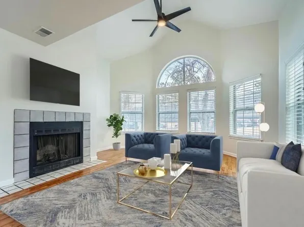 6702 S Ivy Way APT A1, Centennial, CO 80112