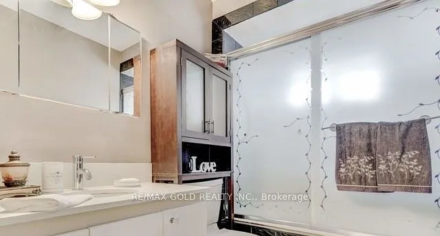 6 Monaco Ct — Photo 18