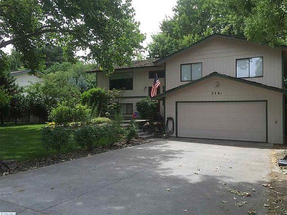 2nd image of 2381 Carriage Ave