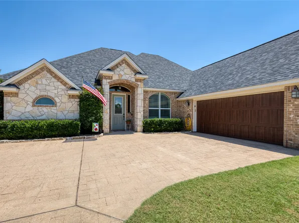 2821 Willow Ridge Cir, Granbury, TX 76049