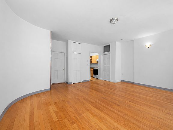 2nd image of 339 E 104th St APT 1B