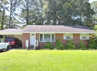 1917 Beverly Rd, Rocky Mount, NC 27801
