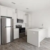 2 bed, 2.0 bath, 908 sqft, $1,125 — Photo 3