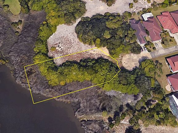 4th image of 61 Beechwood Ln