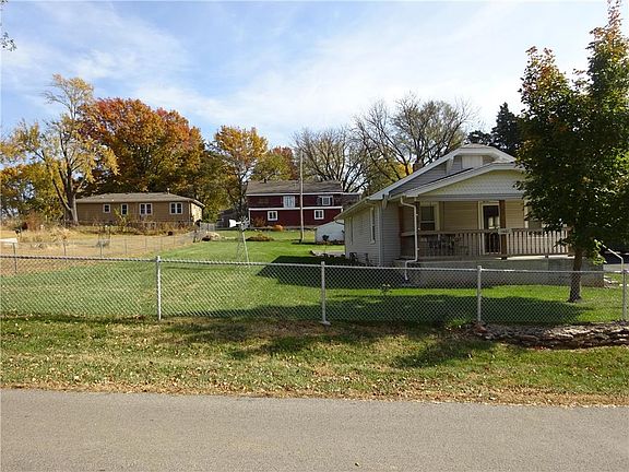 2nd image of 1601 S 49th Ter