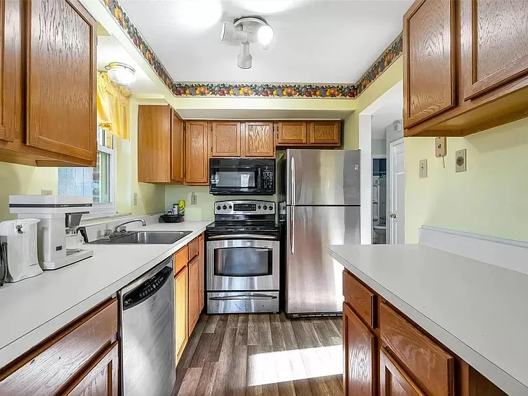 11910 Gravois Rd #3 — Photo 21