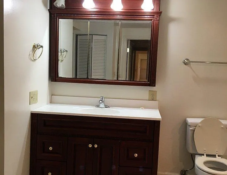 101 Fairlane Ave — Photo 3
