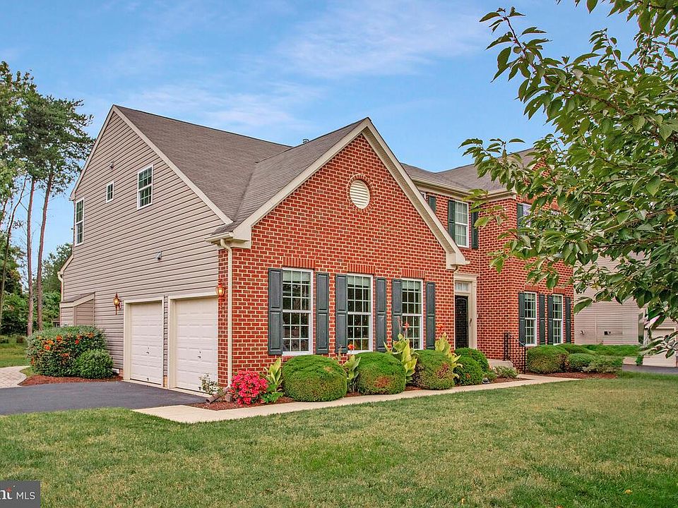 1st image of 1308 Sewell Farm Dr