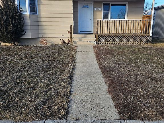 2nd image of 909 S Cale Ave