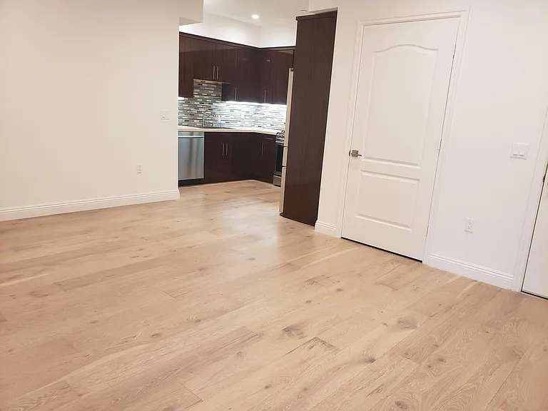15200 Magnolia Blvd #302 — Photo 8