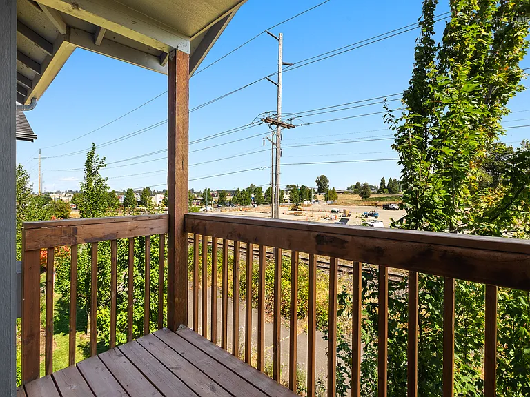 Keizer Station Apartments — Photo 9