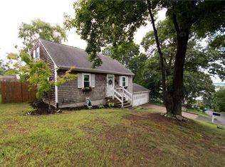 15 Bismark Ave, Tiverton, RI 02878