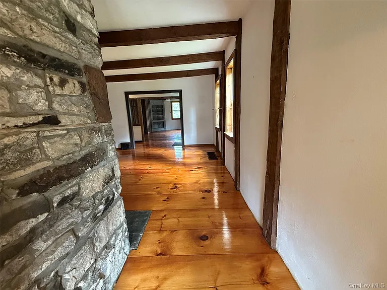 241 White Bridge Rd — Photo 17