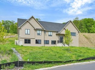 15 Pullman Rte, Monroe, NY 10950