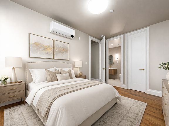 3rd image of 129 Russell St #1C