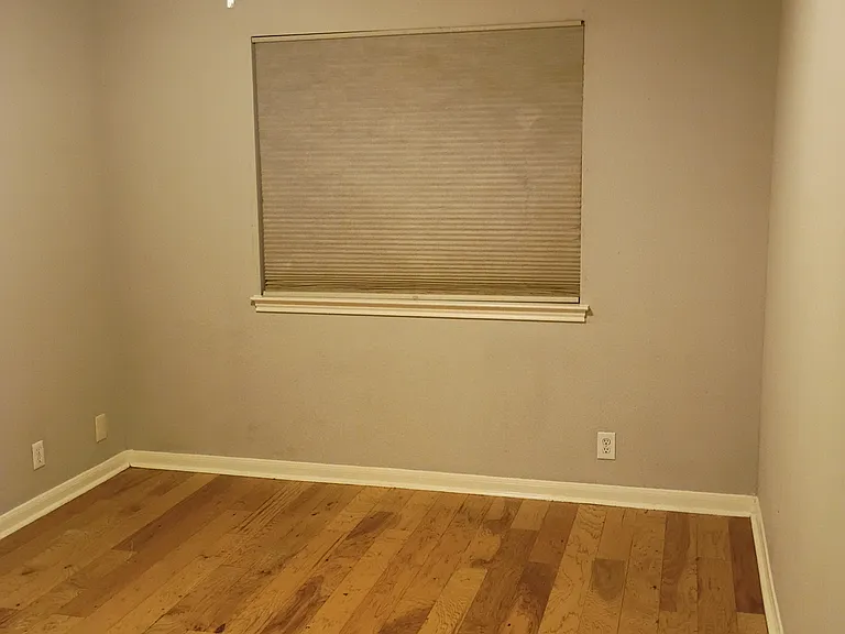 2nd Bedroom with walk-in closet