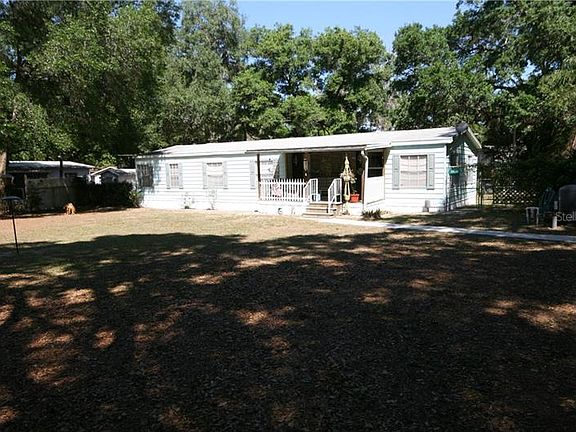 3rd image of 10804 Tuckaway Dr